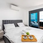La Vie Villa *