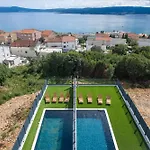 La Vie Villa